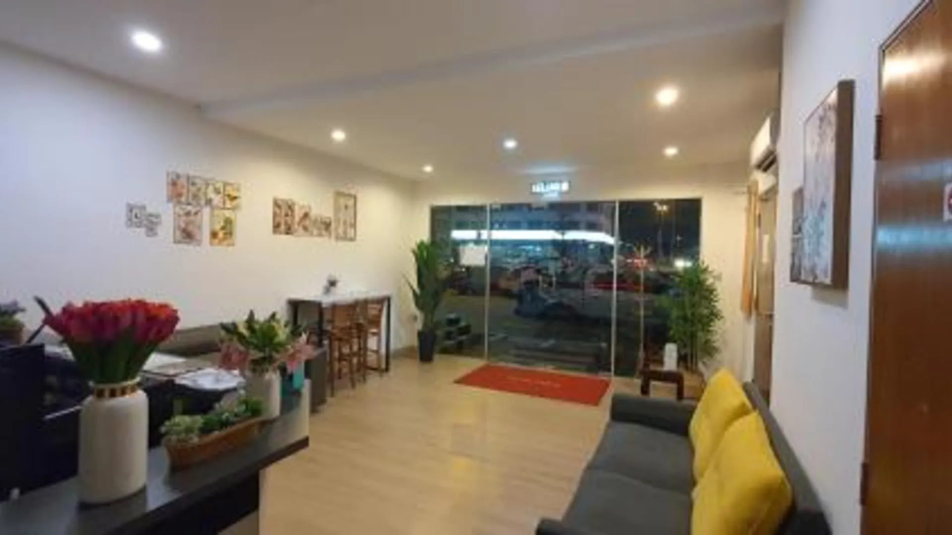 멩글렘부 DS Hotel 3성급 호텔 수영장