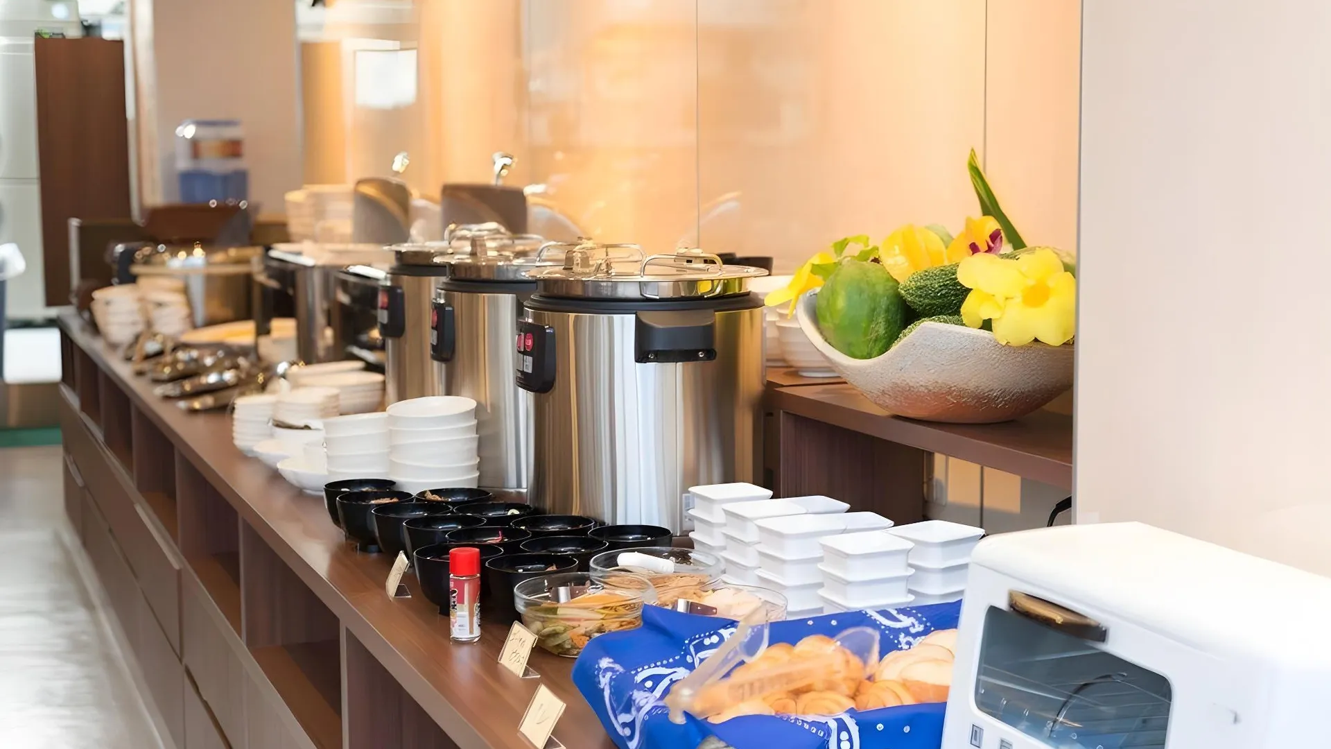 오키나와 본섬 호텔 프레시아 나하 츠지마치 3성급 호텔 전망