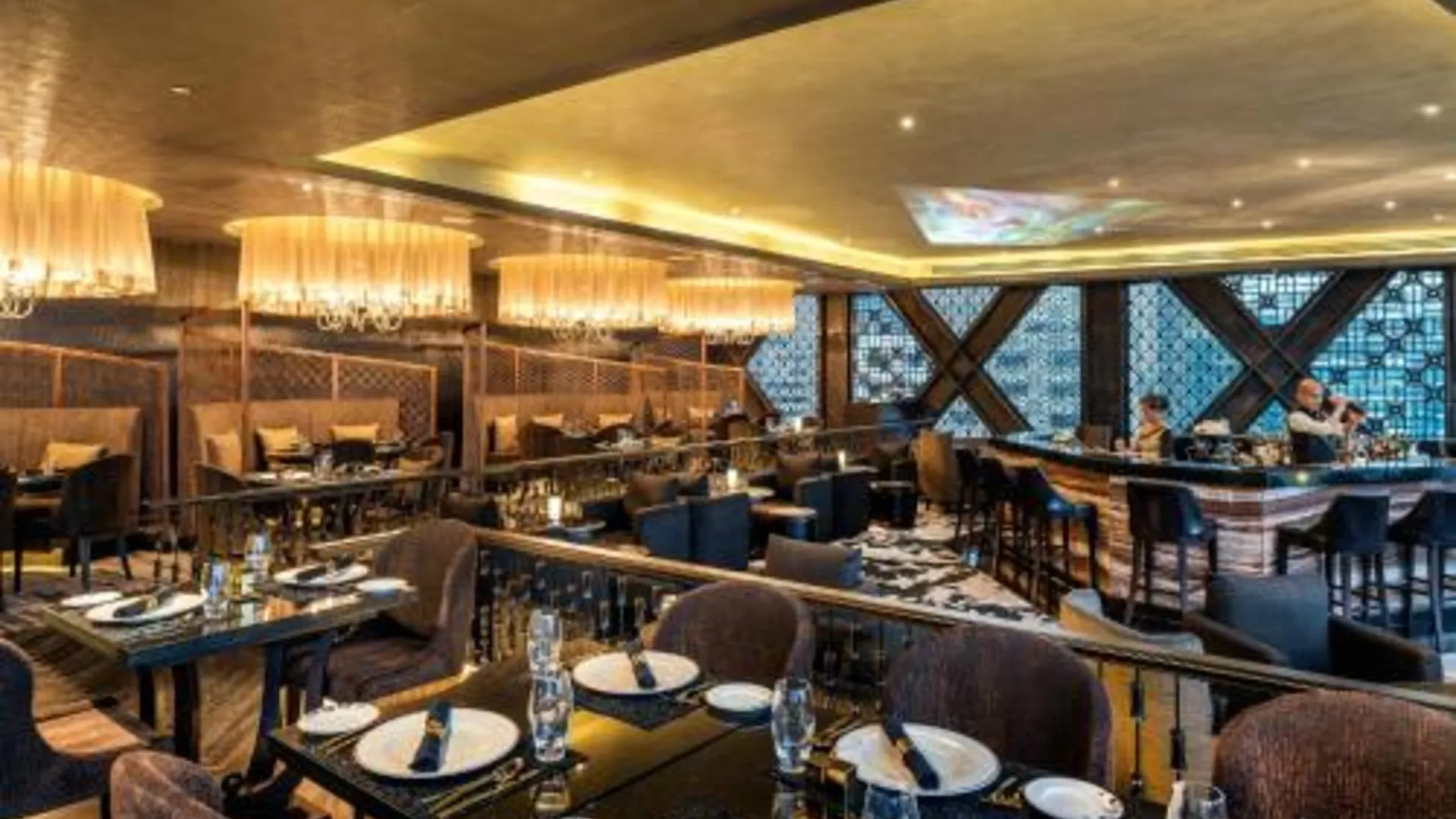 방콕 홀리데이 인 방콕 수쿰빗 바이 IHG 4성급 호텔 외관