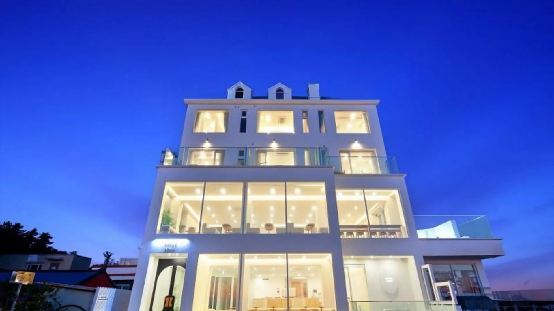 강릉 강릉 오핑하우스펜션 2성급 게스트하우스 로비