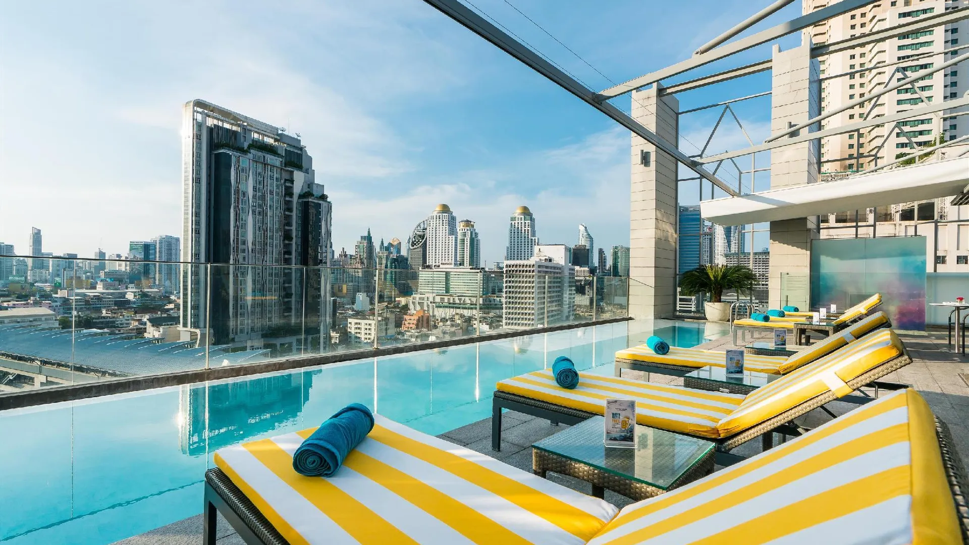 방콕 아카라 호텔 방콕 5성급 호텔 객실