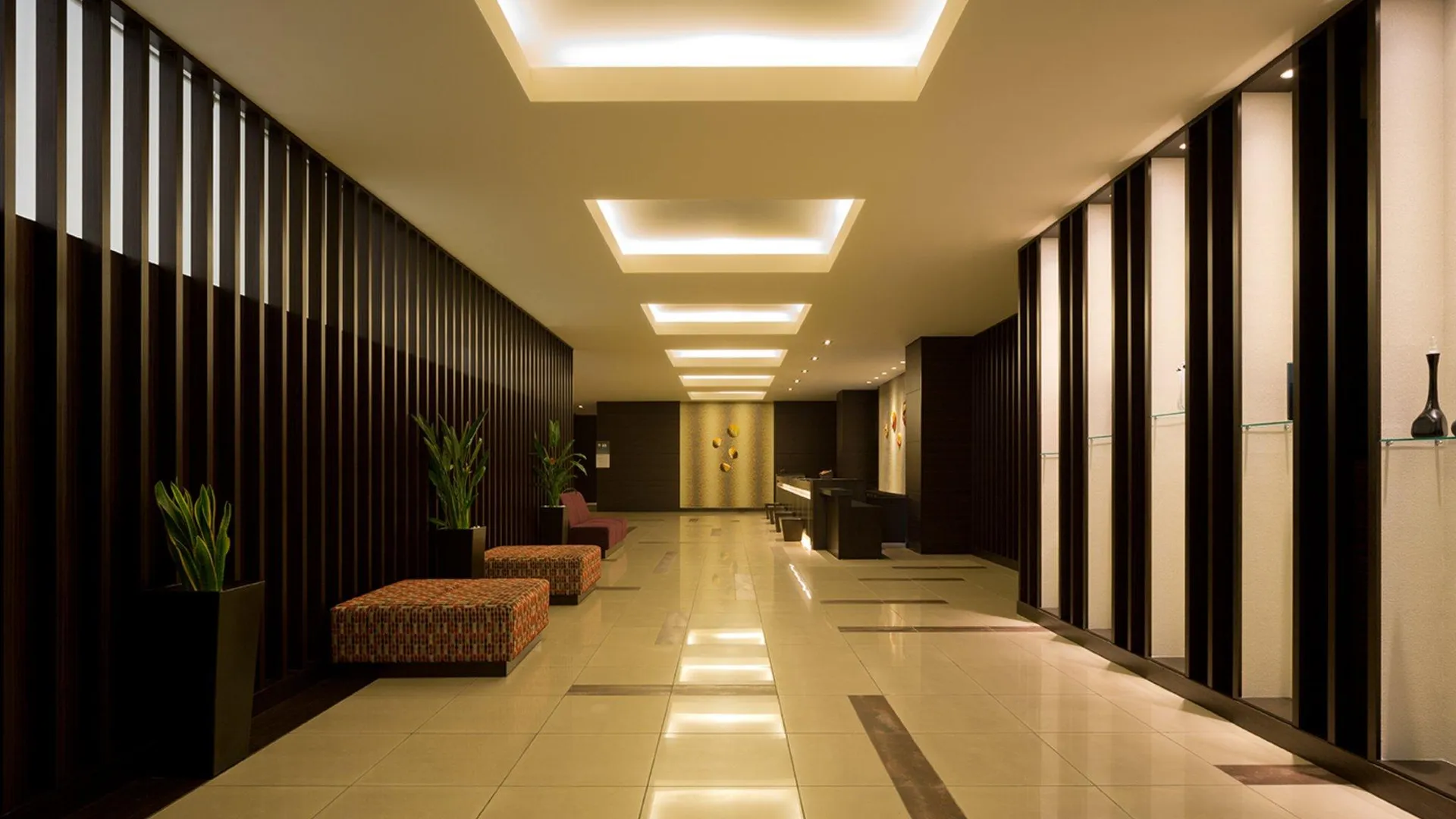 오사카 홀리데이 인 오사카 남바 바이 IHG 4성급 호텔 외관