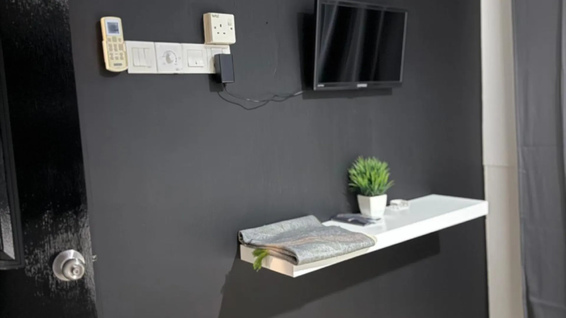 캉가르 Maj Motel Kangar 5성급 호텔 수영장