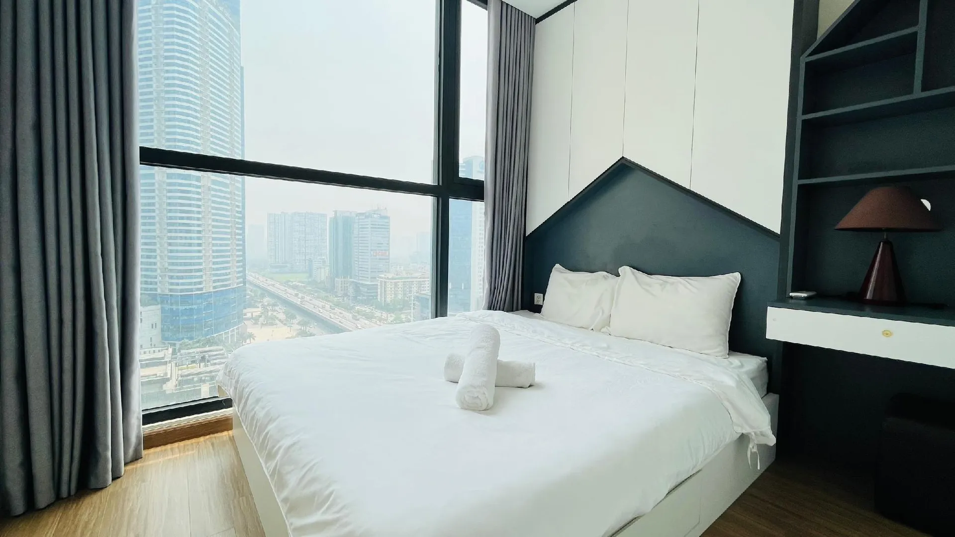 하노이 빈홈즈 스카이레이크 - 페리아 홈즈 5성급 게스트하우스 스위트룸