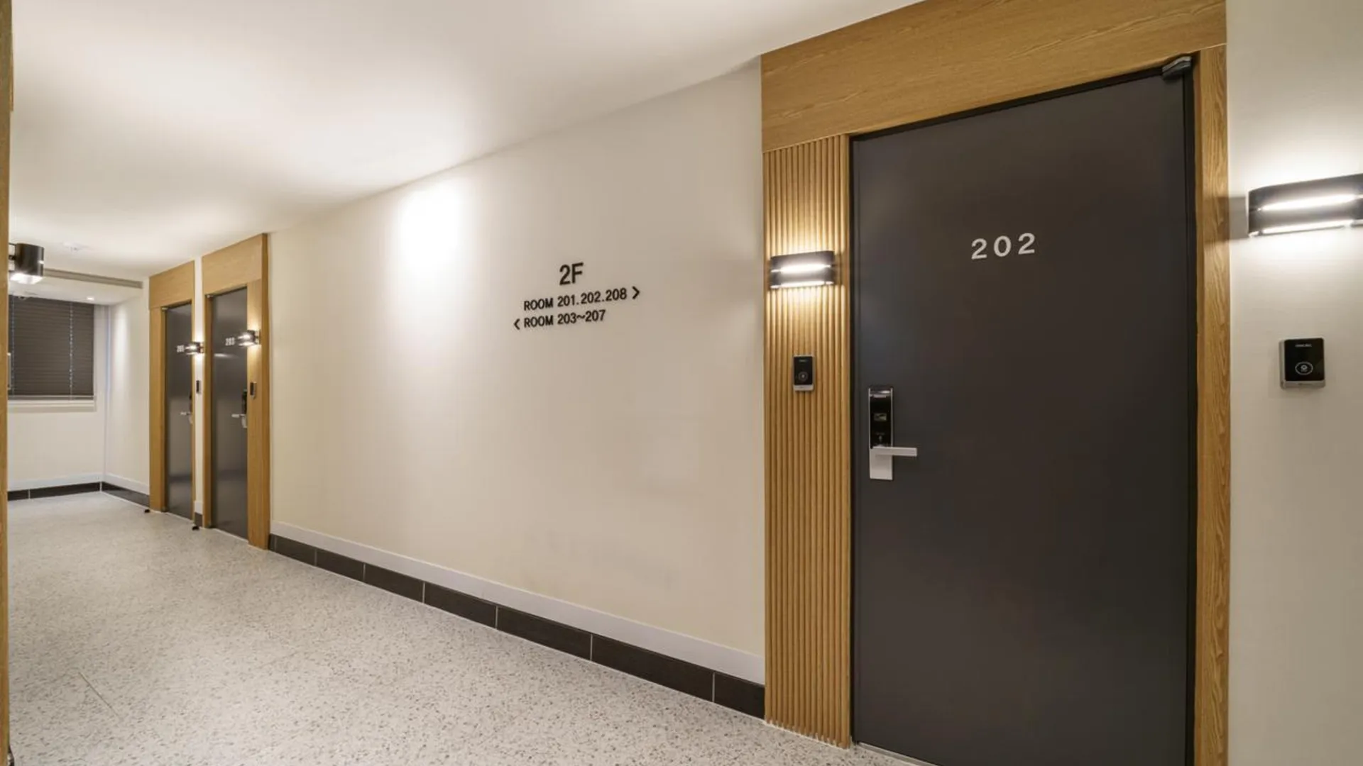 서울 넘버25 중곡점 2성급 호텔 외관