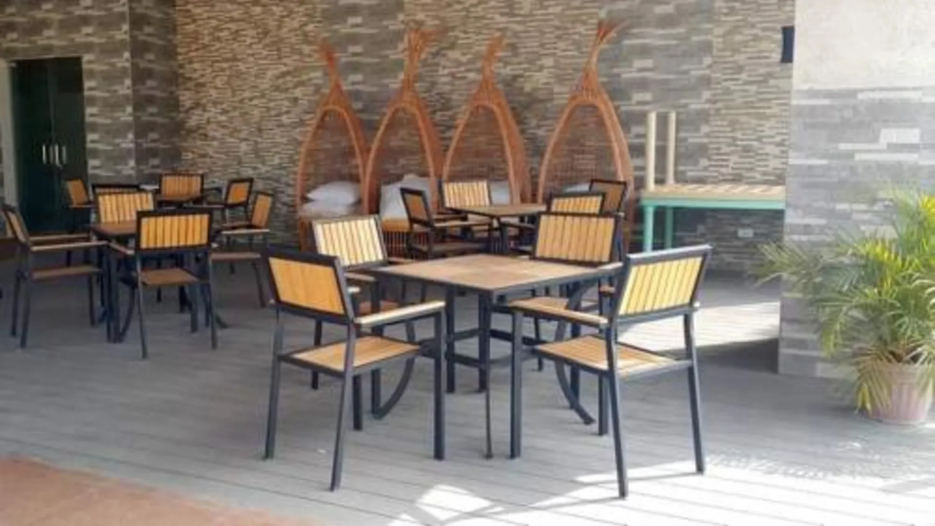 세부 Sunvida Condo across SM City Cebu w/ WIFI and View 3성급 싱글룸 레스토랑