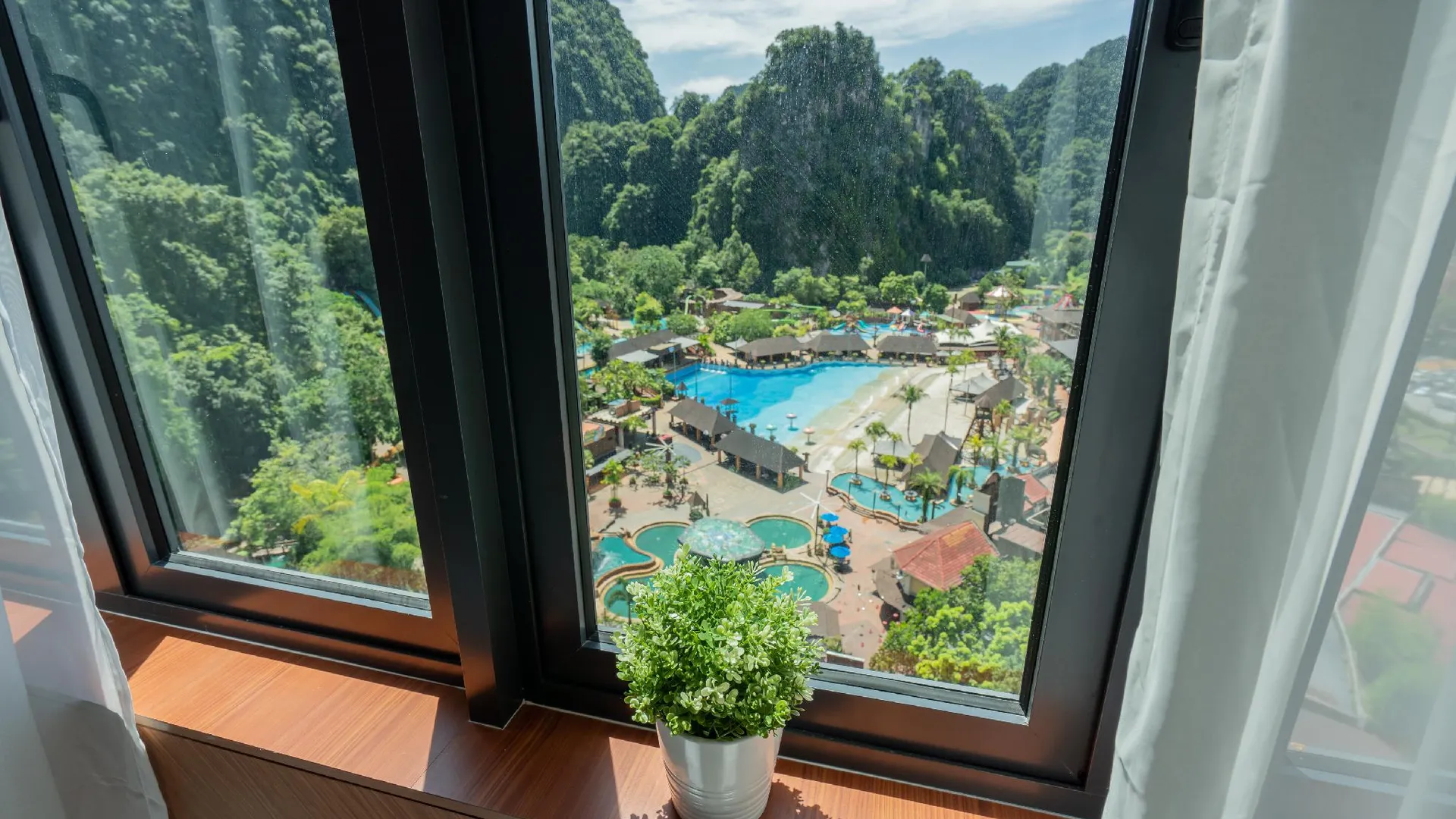 이포 탐분의 아파트먼트 (100m², 침실 3개, 프라이빗 욕실 2개) 4성급 싱글룸 레스토랑