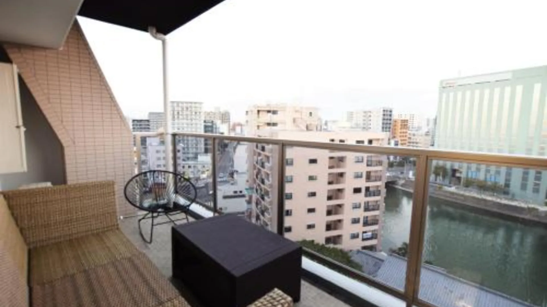 후쿠오카 란도르 레지덴셜 호텔 후쿠오카 2성급 호텔 로비