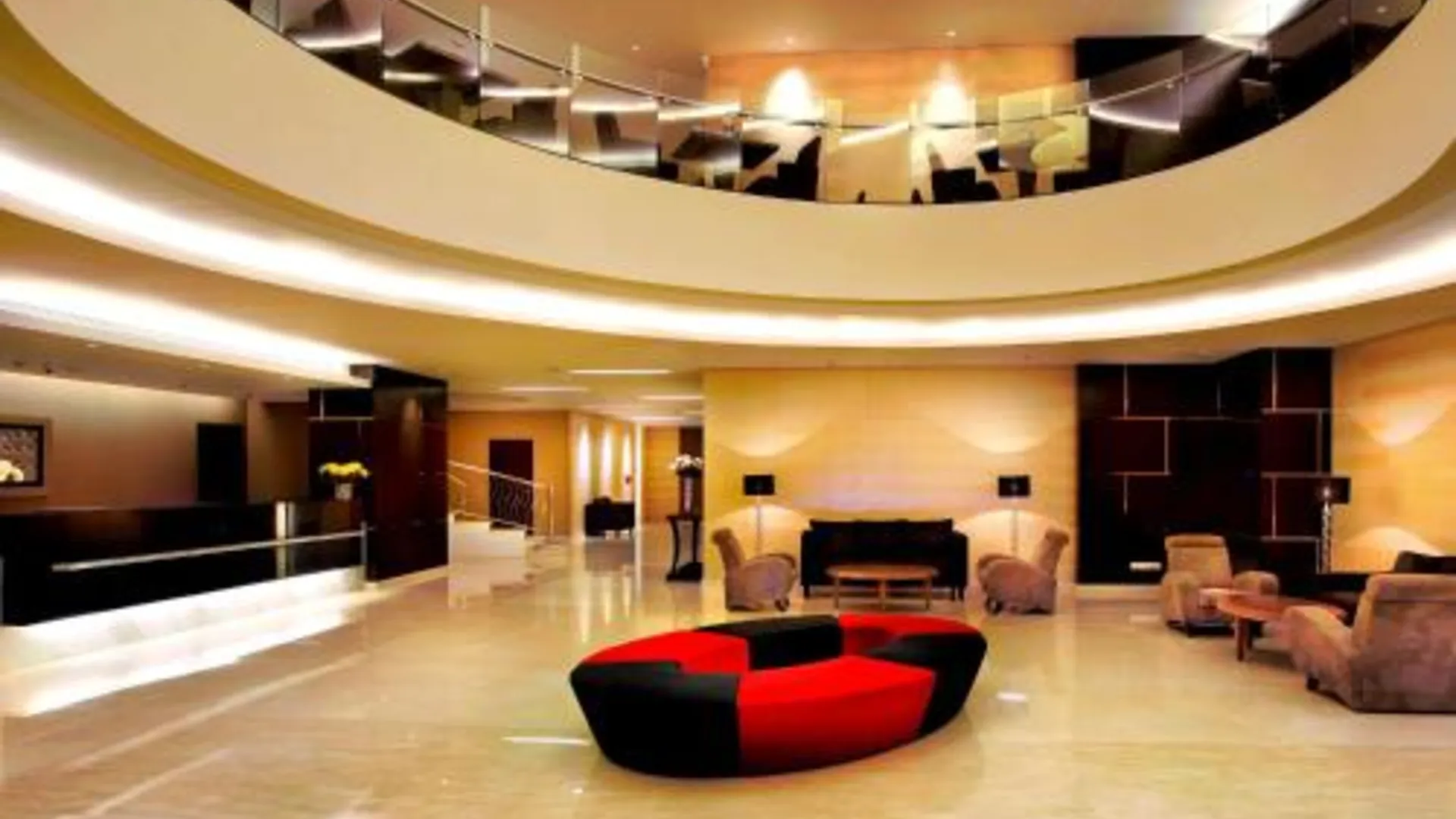 마카사르 애스톤 마카사르 호텔 앤 컨벤션 센터 4성급 호텔 외관