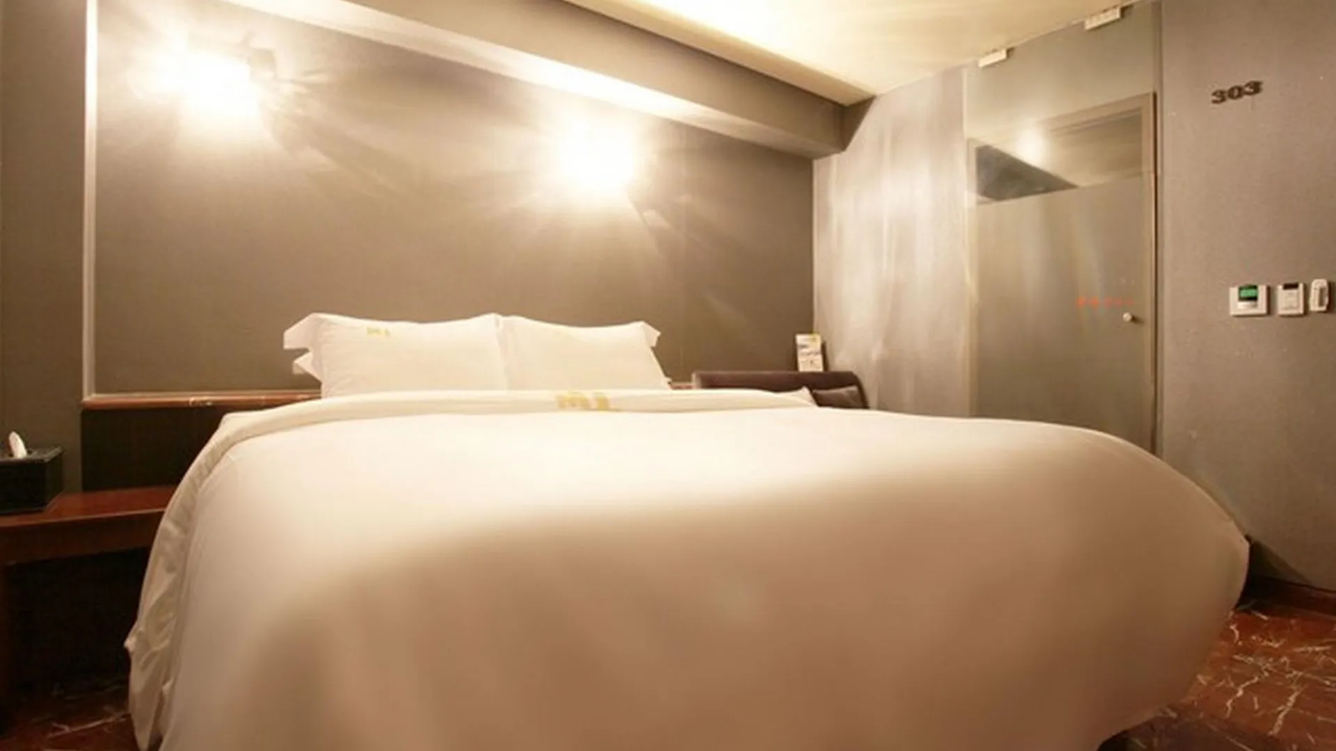 서울 역삼 몰타 2성급 호텔 스위트룸