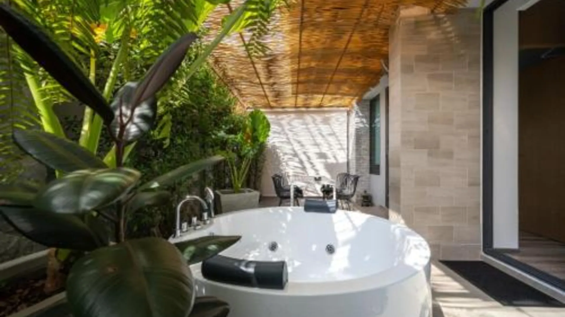 방콕 샨 빌라 수쿰빗 4성급 호텔 수영장