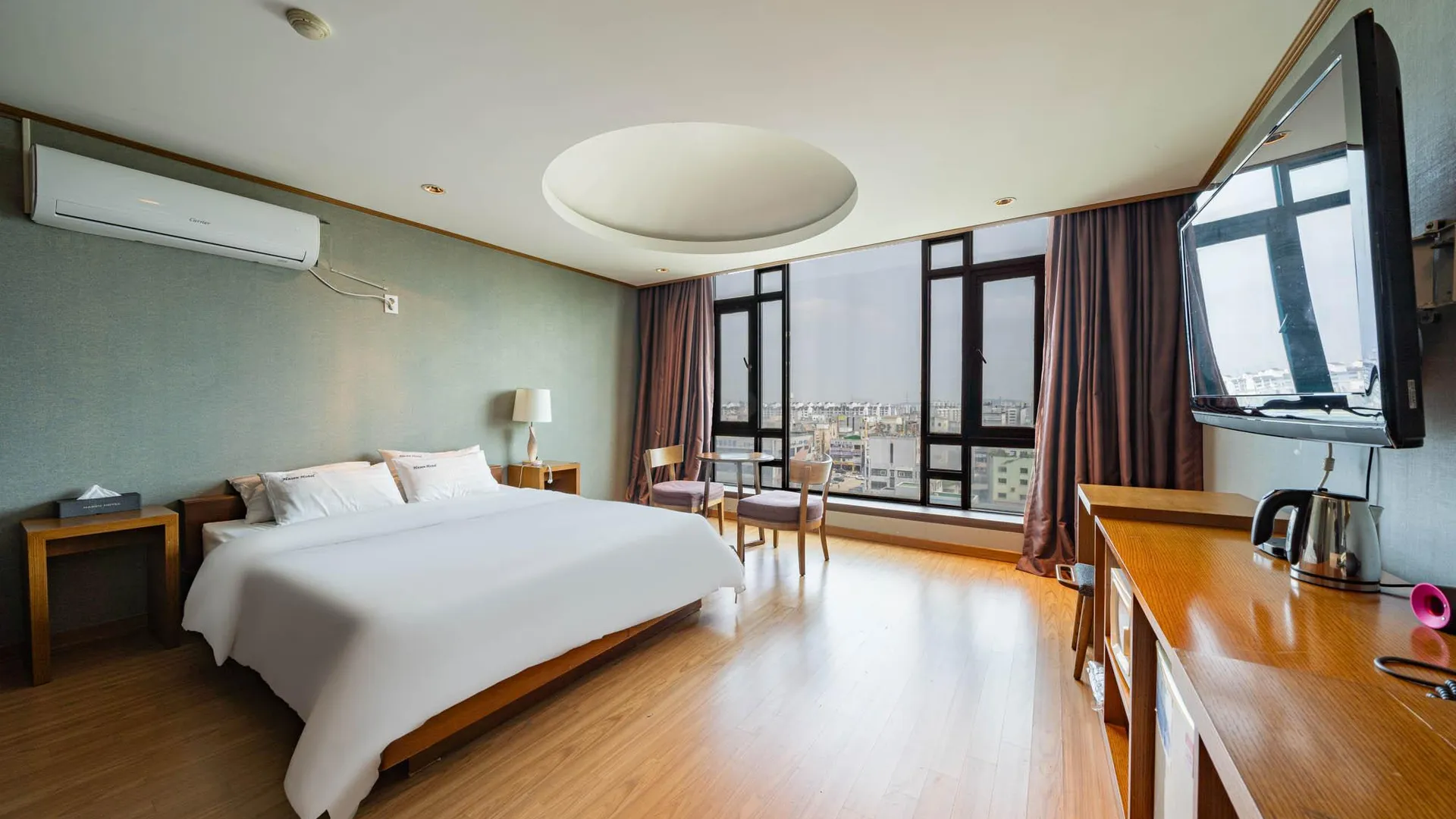 시흥 시흥 정왕동 나비야 호텔 스위트룸