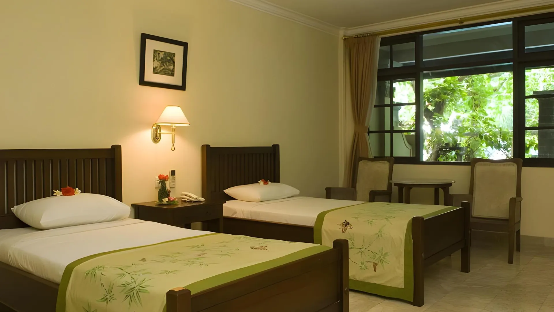 발리 퓨리 밤부 호텔 3성급 호텔 스위트룸