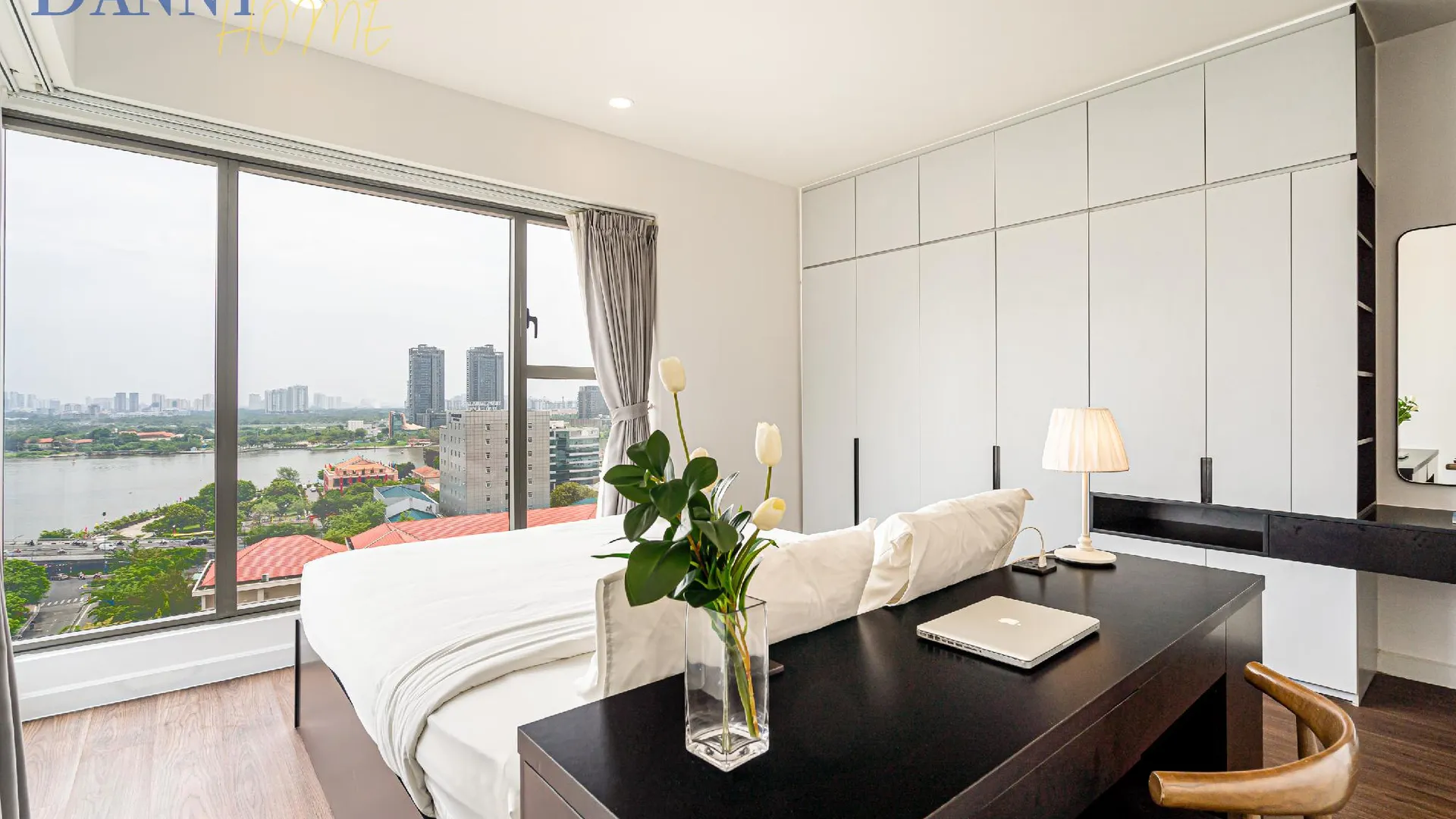 호치민 4군의 프라이빗 하우스 (130m², 침실 3개, 프라이빗 욕실 2개) 3성급 싱글룸 로비