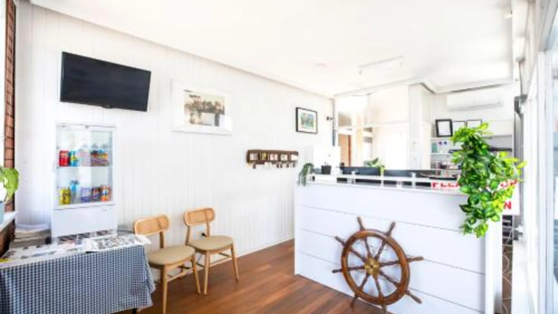 깁스랜드 지역 Ship Inn Motel Yarram 호텔 수영장