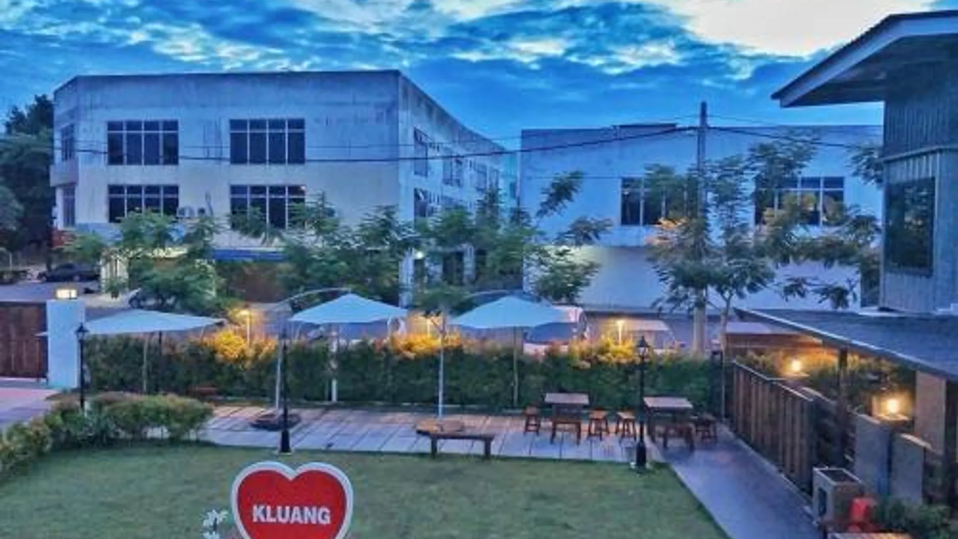 크루앙 클루앙 콘테이너 호텔 5성급 호텔 수영장