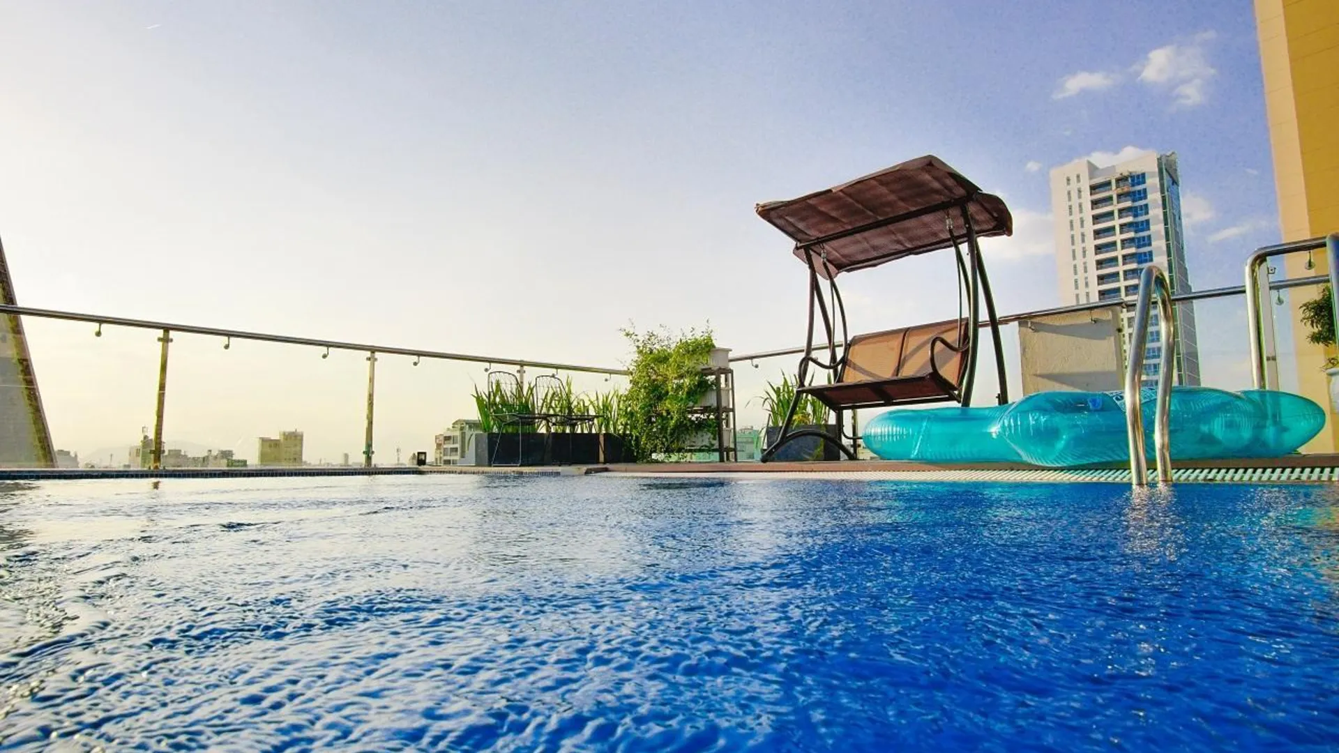 다낭 푸옹 트란 아파트먼트 앤 호텔 3성급 호텔 스위트룸