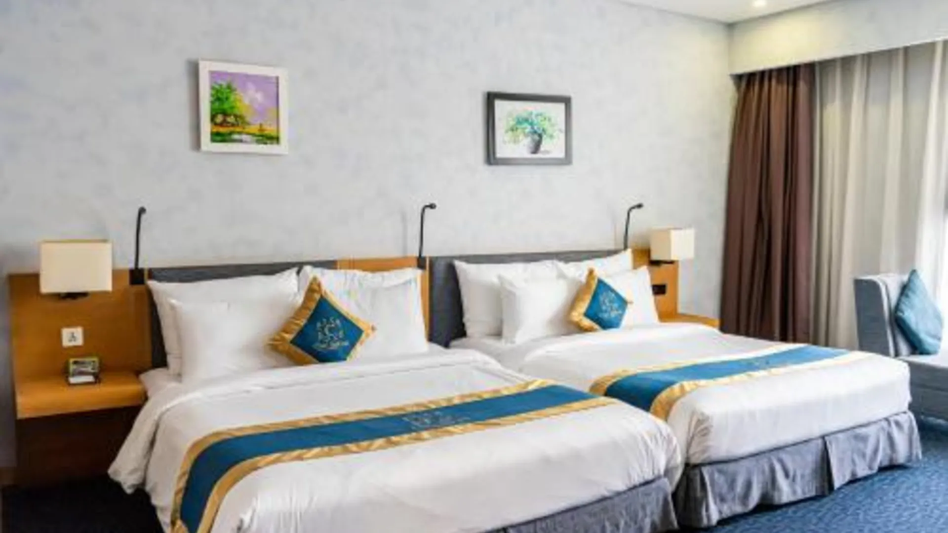 호치민 차오 사이공 호텔 앤 스파 4성급 호텔 스위트룸