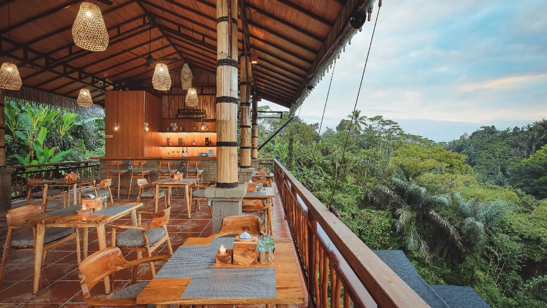 발리 알라모라 힐링 이스케이프 4성급 호텔 로비