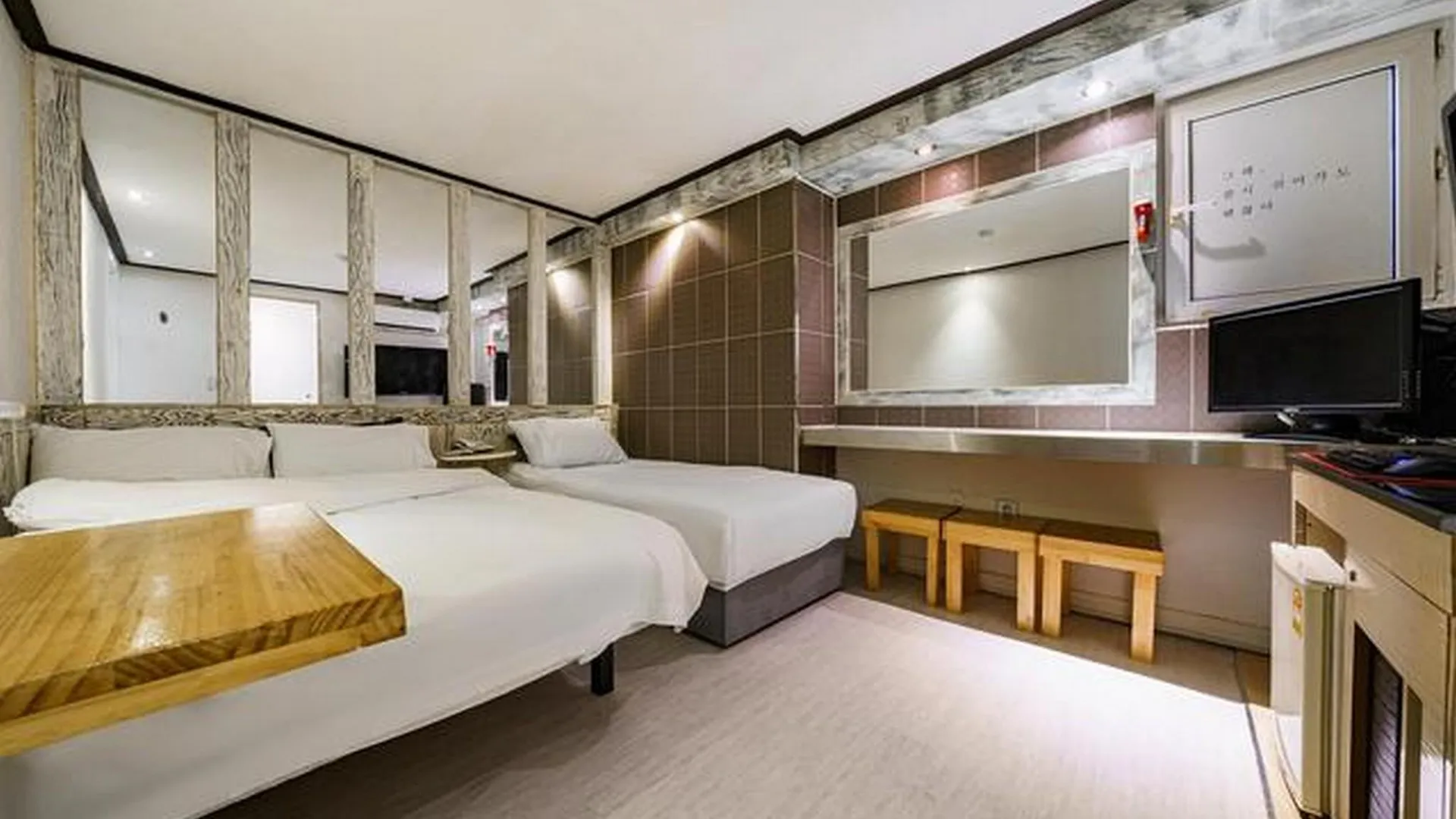 서울 왕십리 주방스 호텔 스위트룸