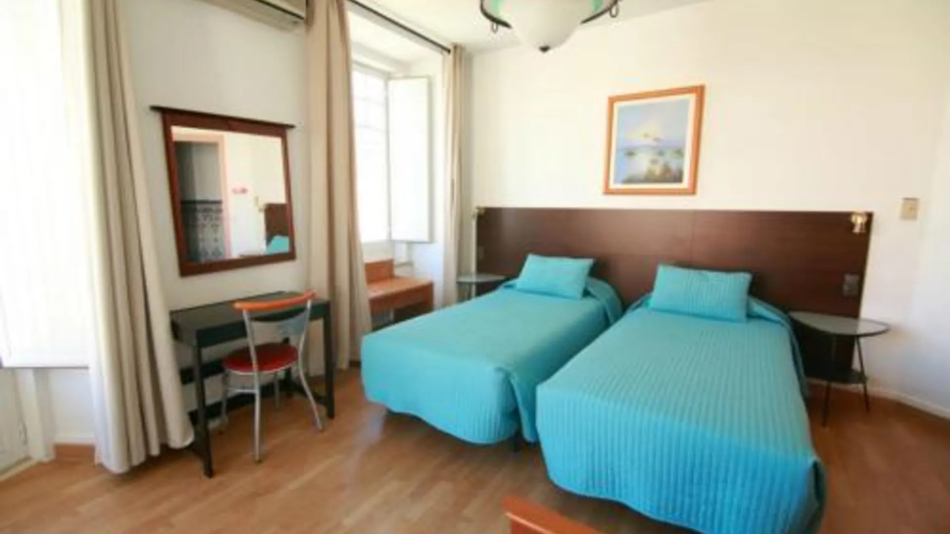 리스본 레지덴셜 조아오 XXI 3성급 호텔 객실