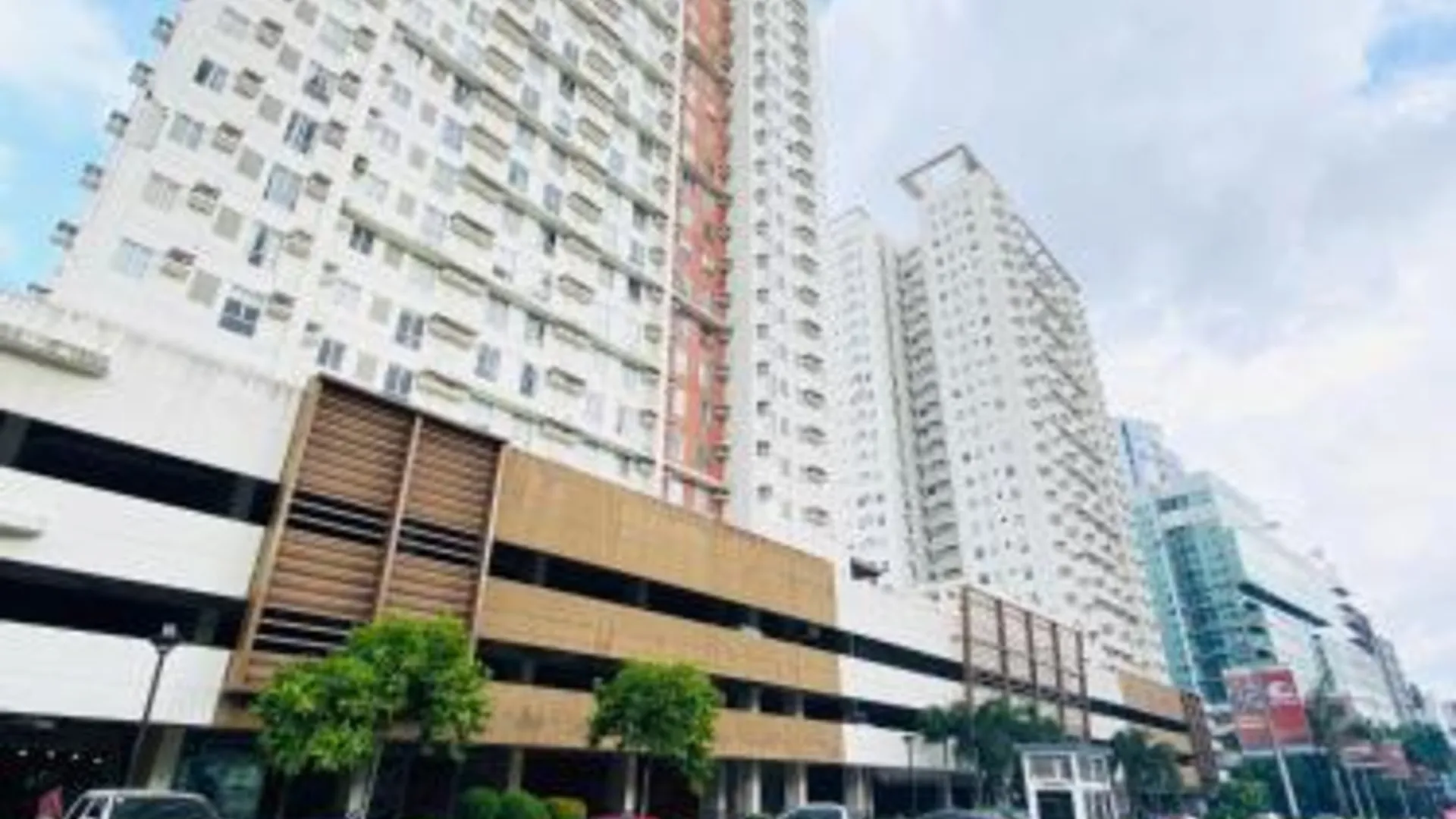 세부 Cebu Avida Tower by P and J 2성급 게스트하우스 수영장