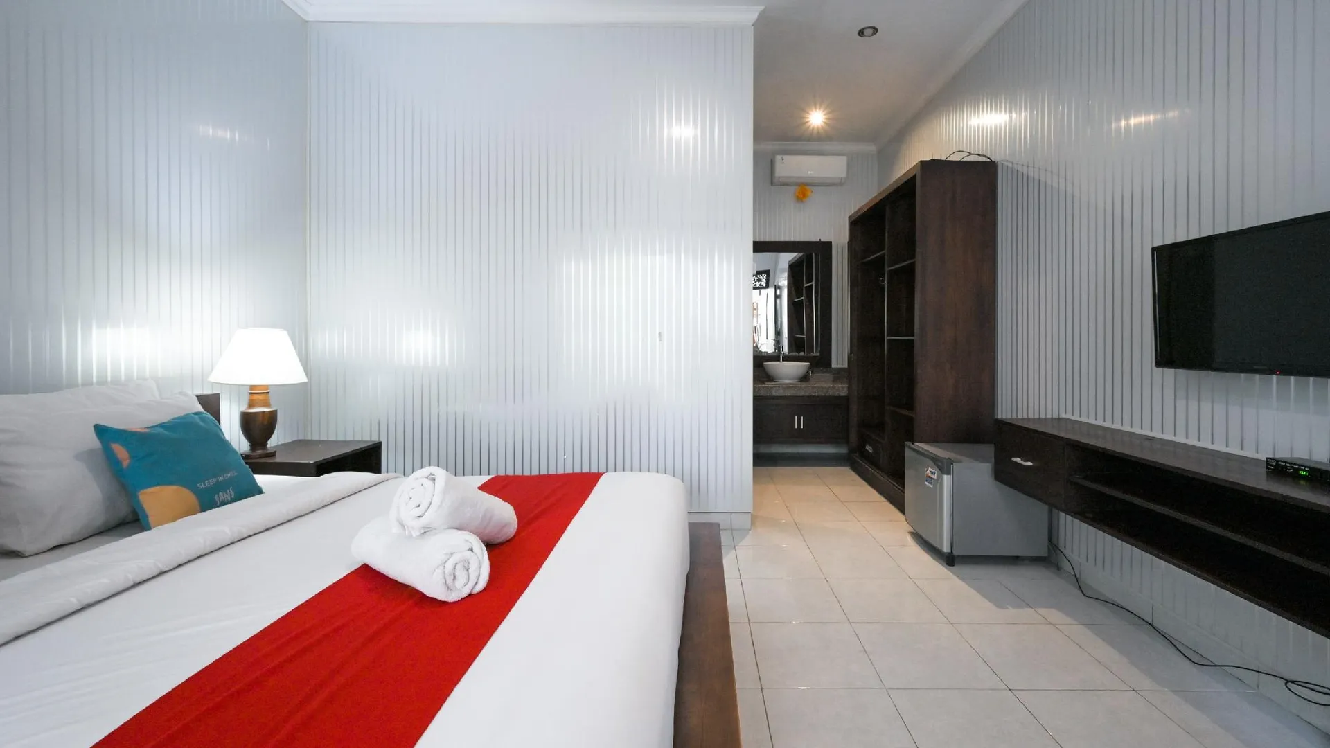 발리 산스 바이브스 푸리 망고 호텔 사누르 3성급 호텔 스위트룸