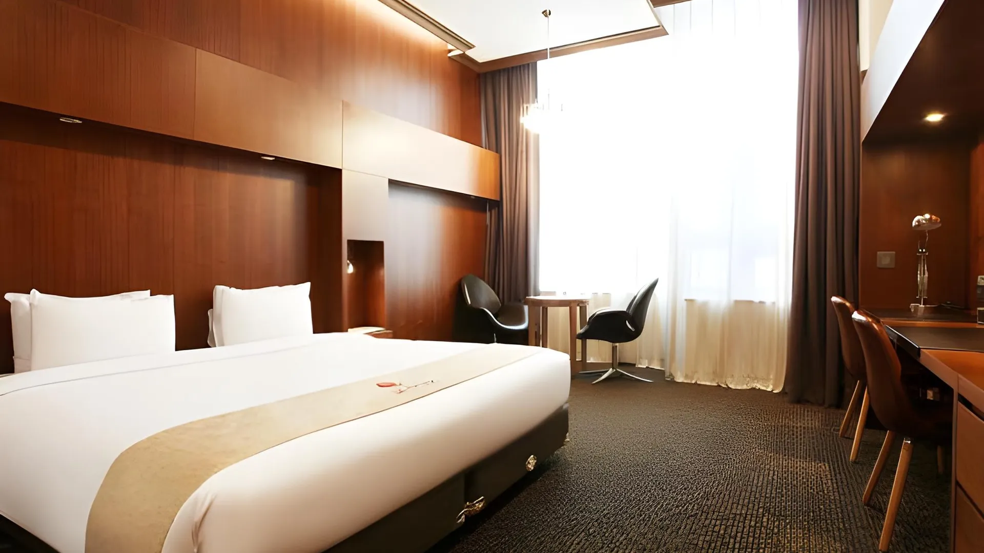 서울 호텔 스카이파크 킹스타운 동대문점 4성급 호텔 스위트룸