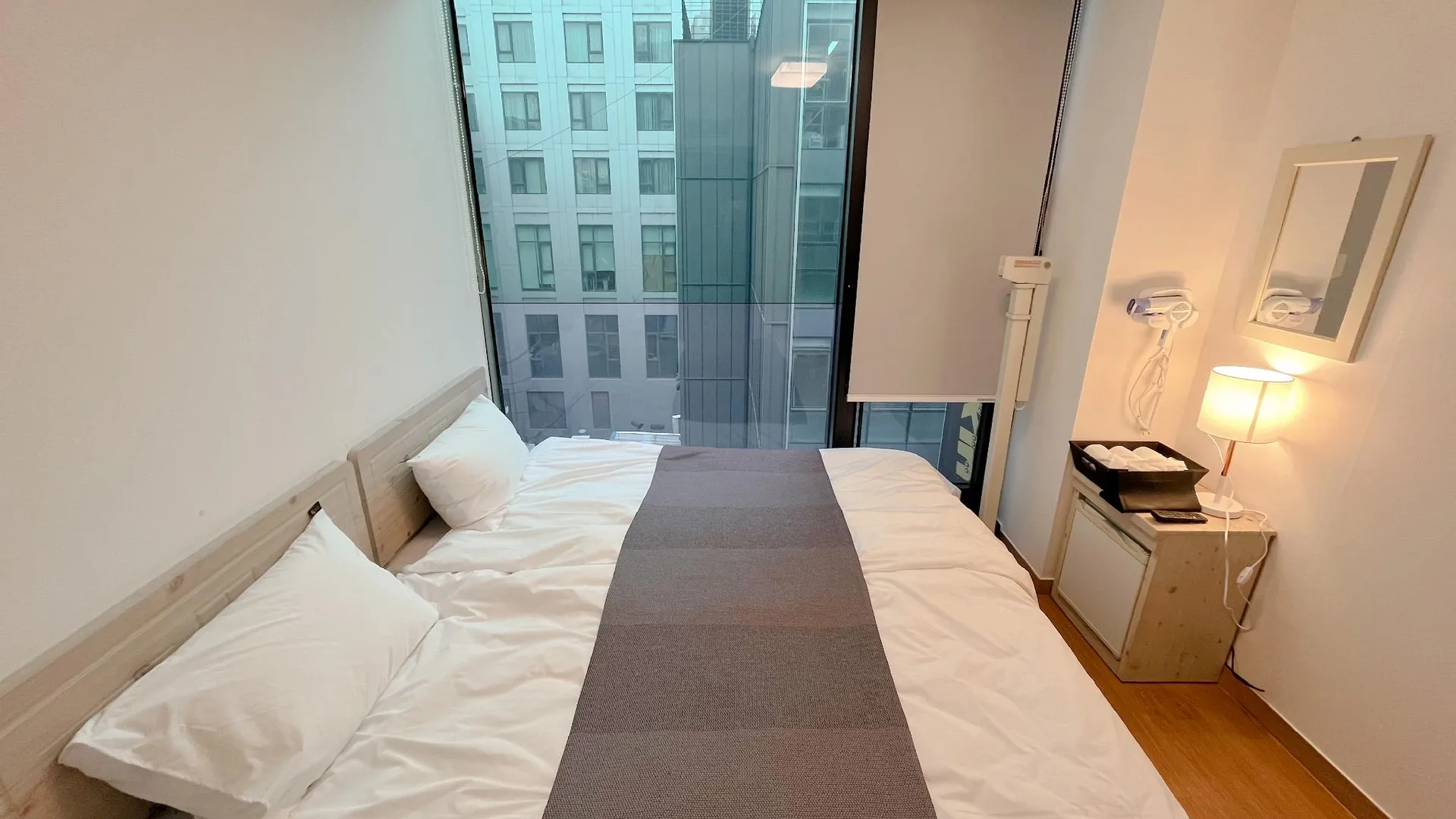 서울 K9 호텔 명동 2성급 호텔 스위트룸