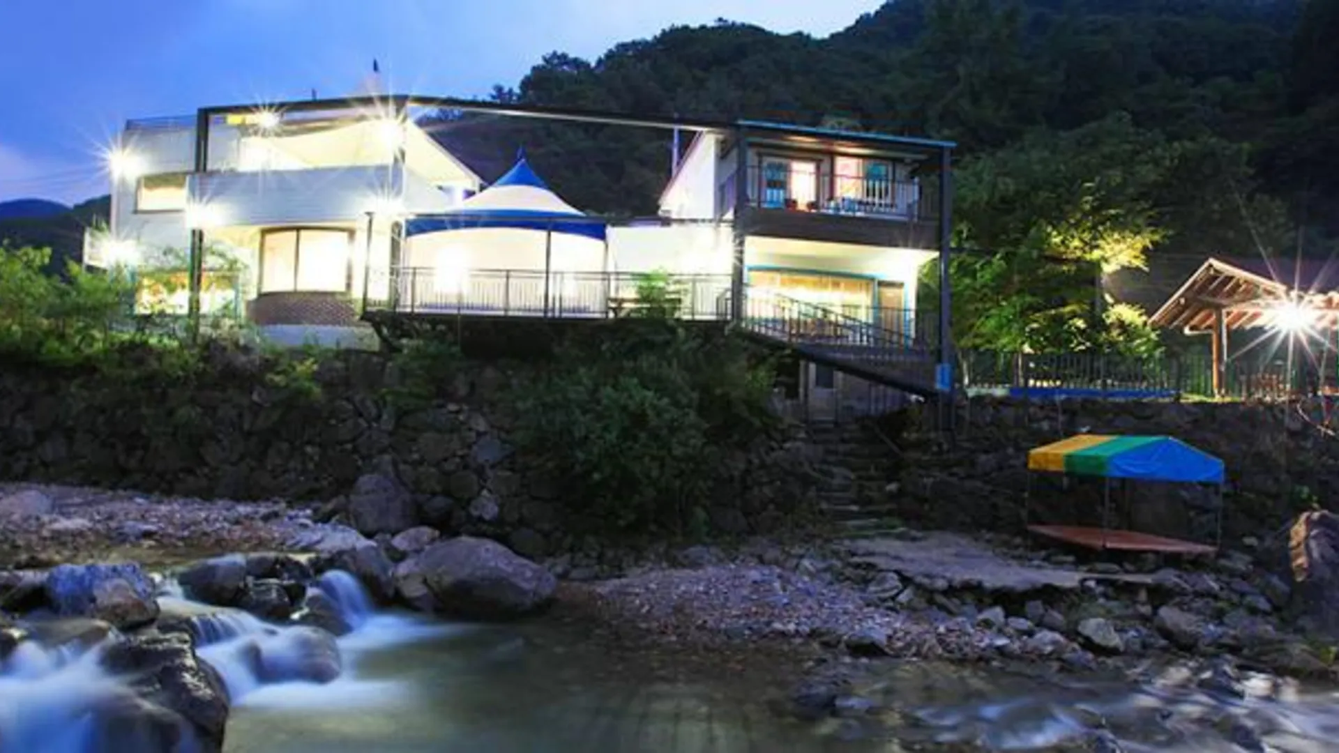 가평 가평 숲속계곡펜션 3성급 게스트하우스 객실