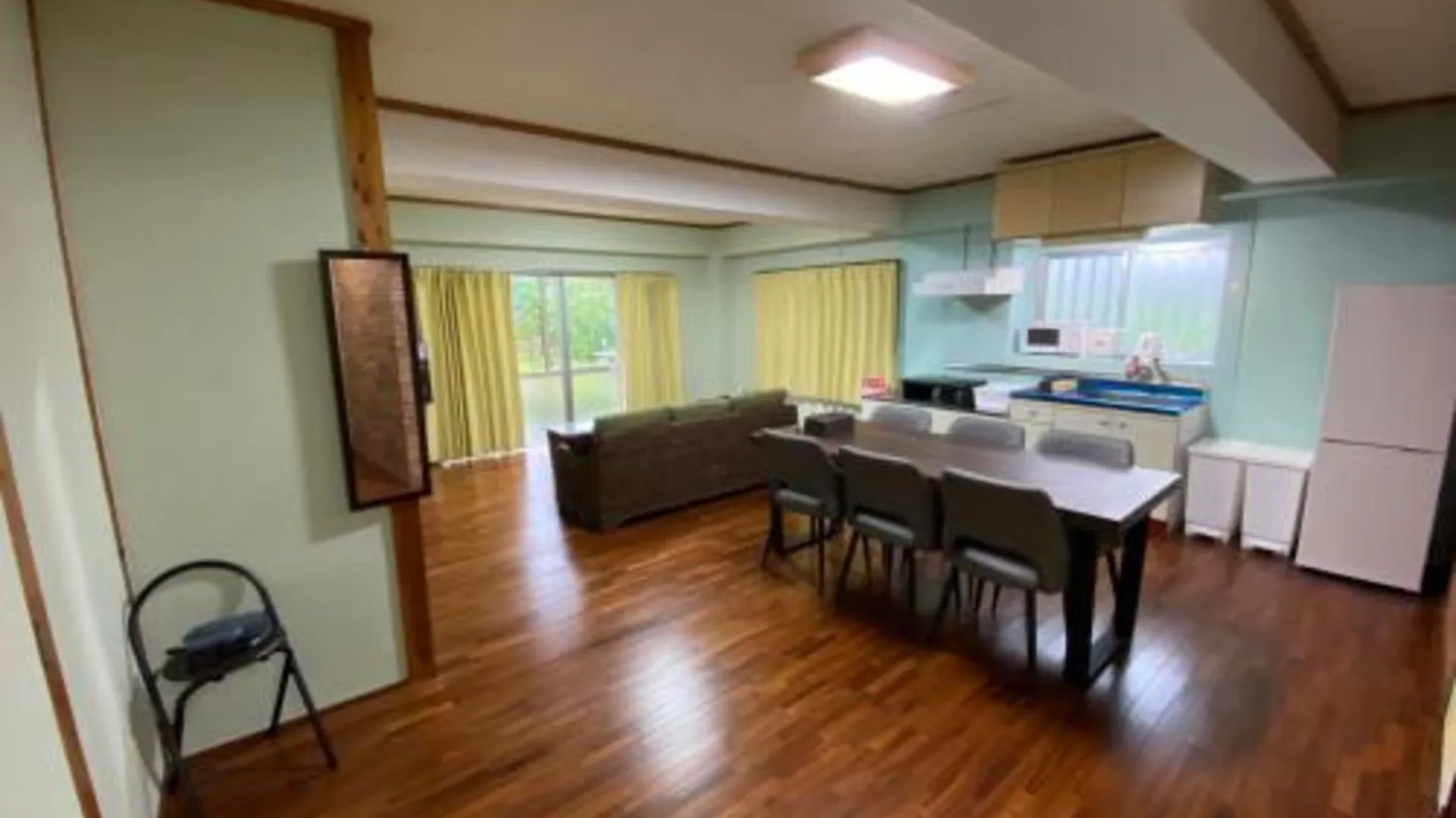 오키나와 본섬 FTH SKY with Large Garden 5 Minutes Walk to Beach 3성급 게스트하우스 외관