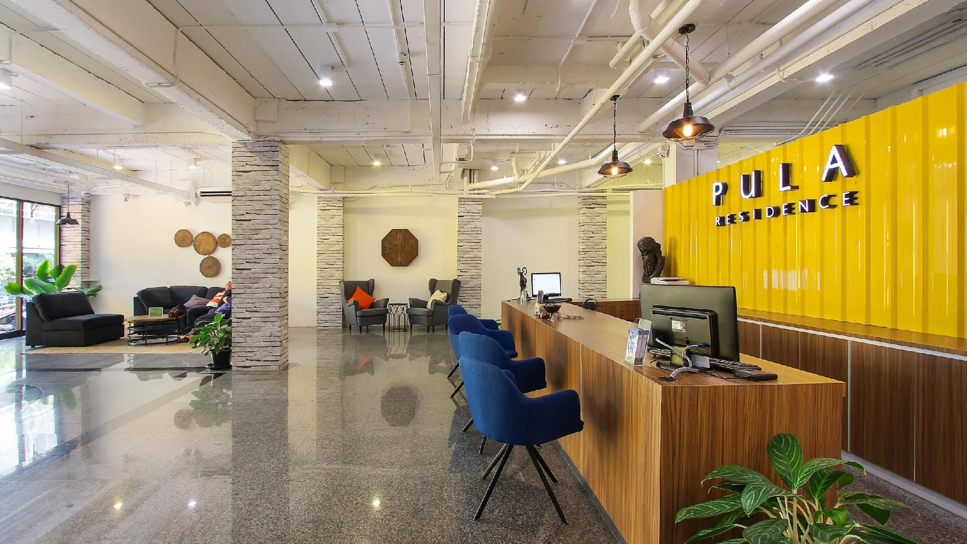 방콕 풀라 실롬 3성급 호텔 스위트룸