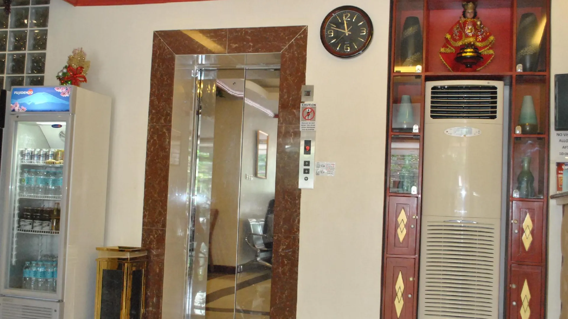 세부 드래곤 홈 인 3성급 호텔 객실