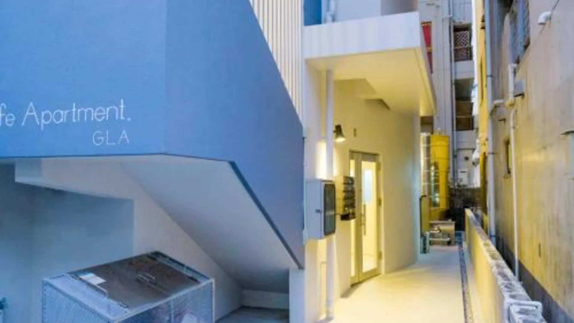 오키나와 본섬 굿 라이프 아파트먼트 2성급 호텔 외관