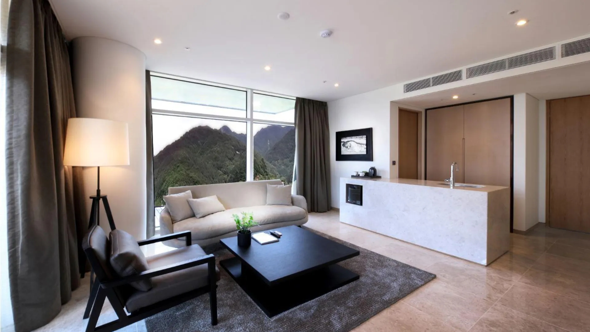 가평 마이다스 호텔 앤 리조트 3성급 호텔 스위트룸