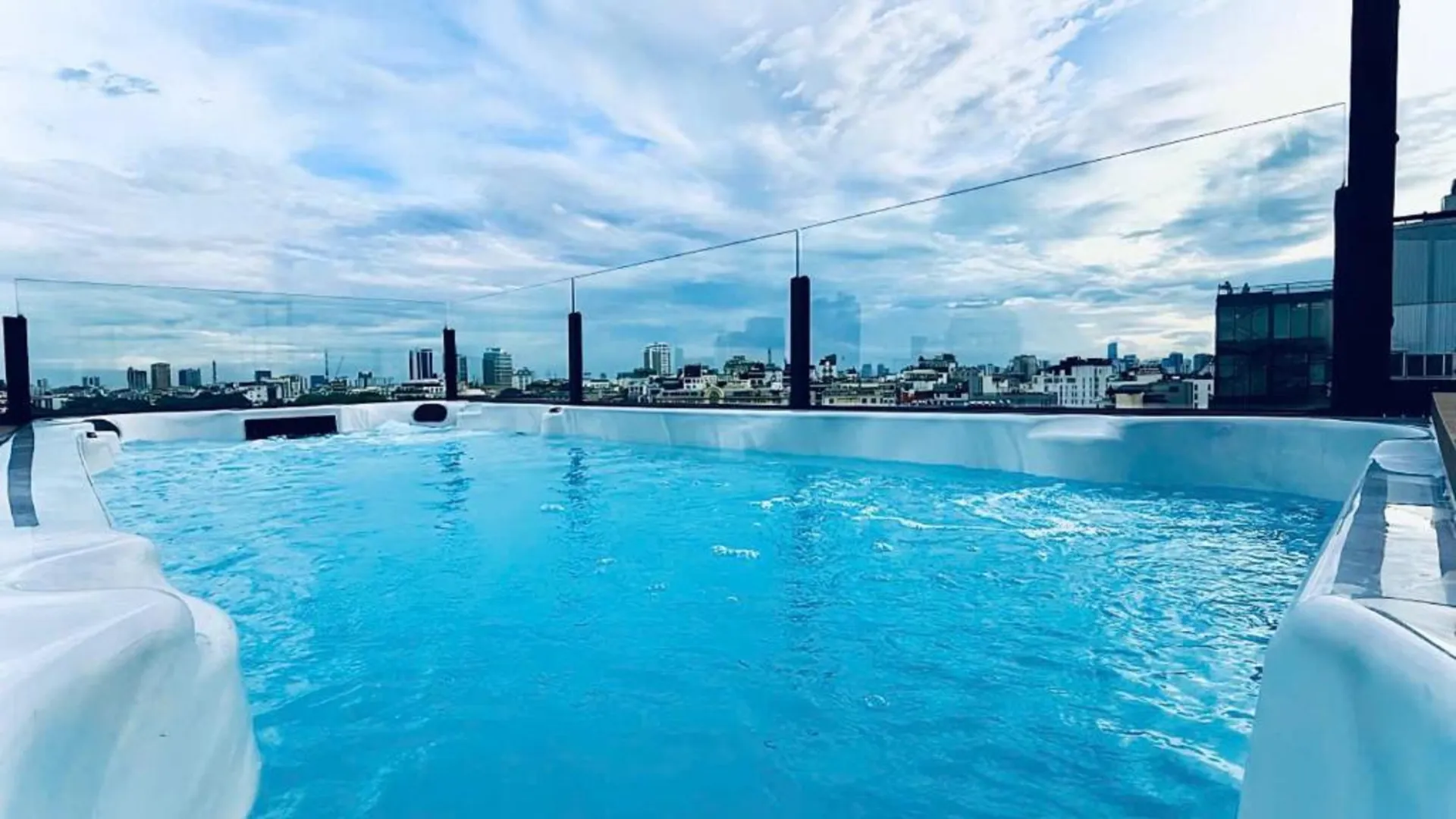 하노이 루시앙 하노이 레이크사이드 호텔 앤 루프탑 5성급 호텔 객실