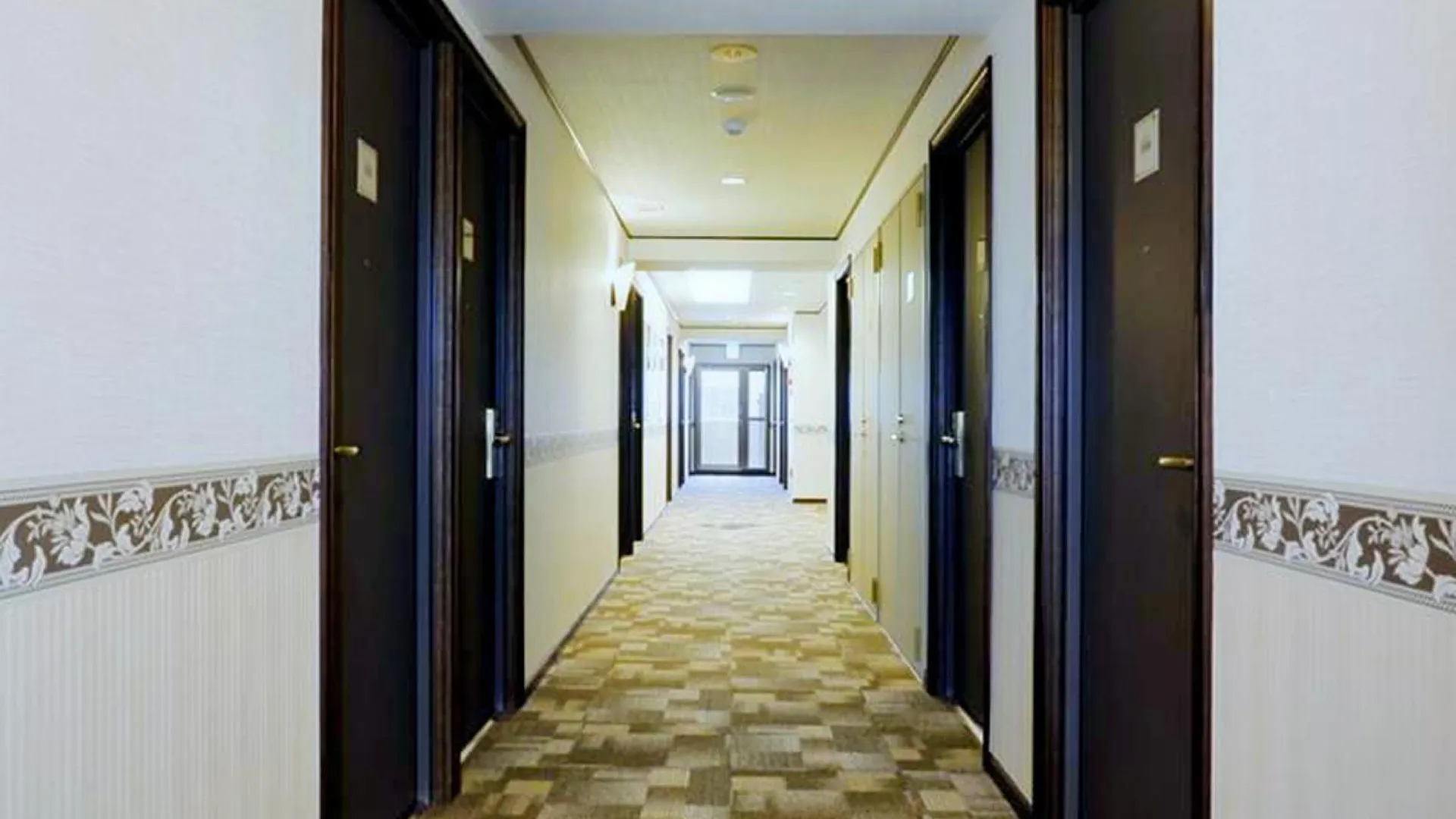 고베 토요코 인 코베 미나토가와 코엔 3성급 호텔 로비