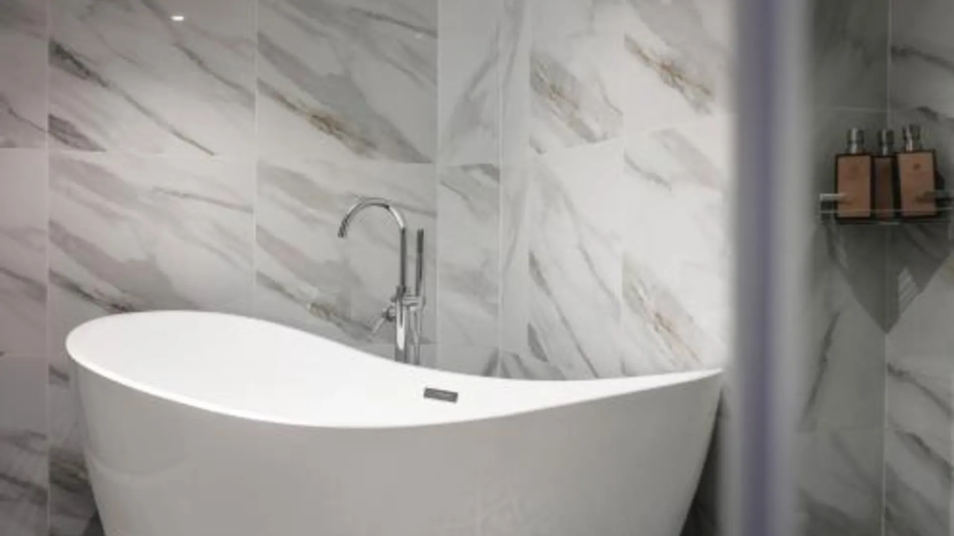 하노이 어쿠스틱 프리미엄 호텔 앤 스파 4성급 호텔 부대시설