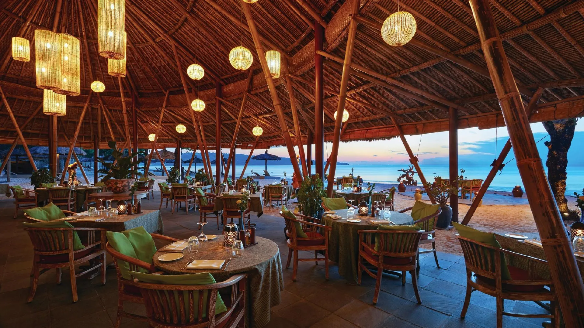 발리 짐바란 푸리 A 벨몬드 호텔 5성급 호텔 외관