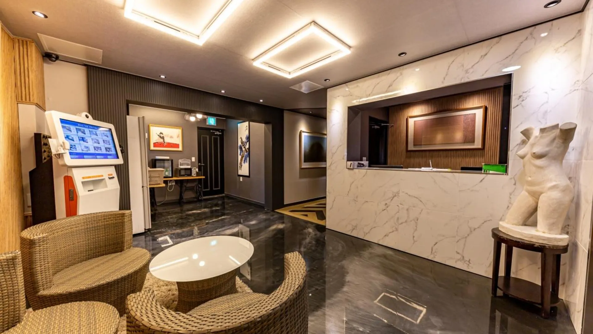 전주 전주 산전동 달빛소리 호텔 로비