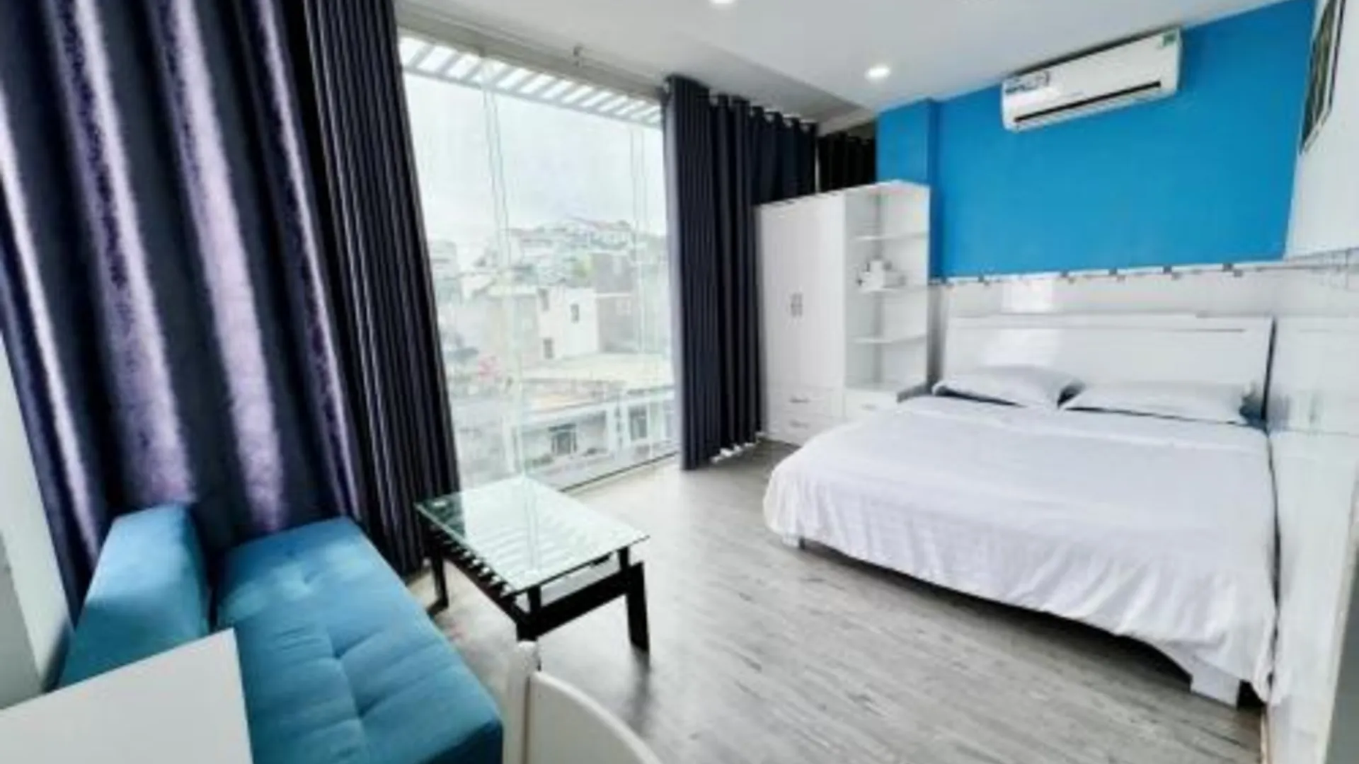 호치민 Dlux Bạch Đằng 2성급 호텔 전망