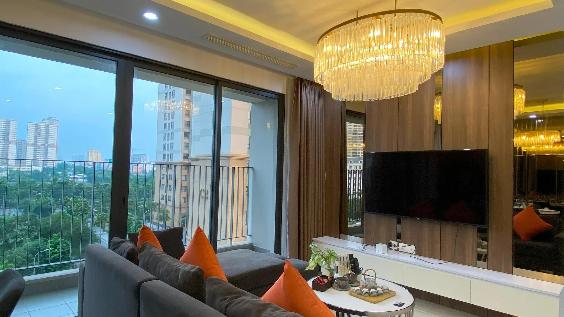 하노이 빈홈 디캐피탈 - 릴리홈 5성급 호텔 스위트룸