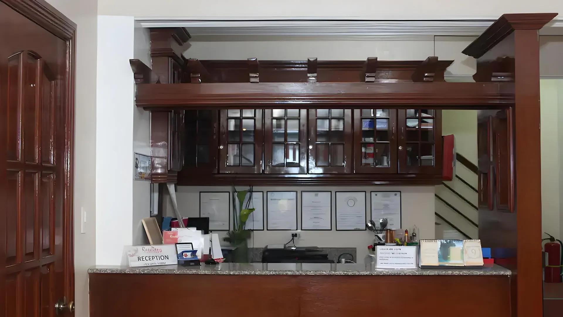 세부 레지던스 인 1성급 호텔 외관