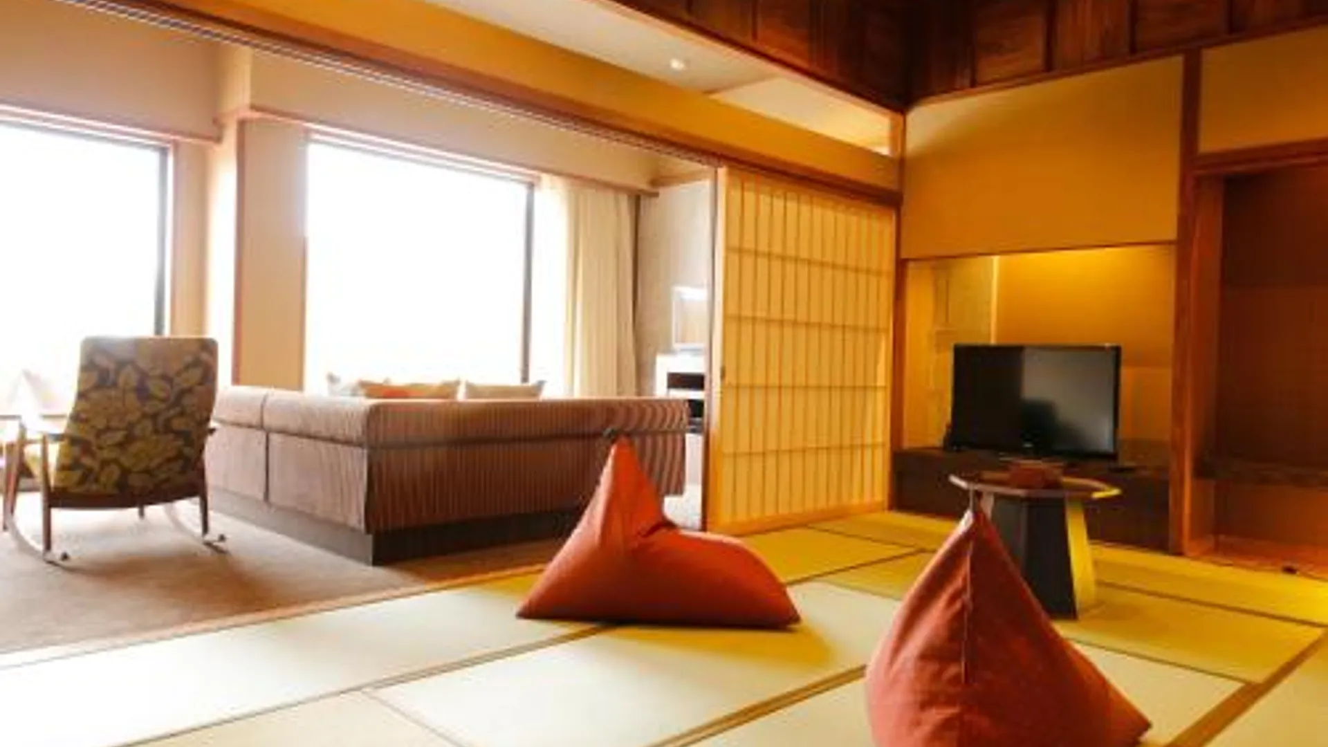 고베 아와지 하마리큐 - 스모토 온센 5성급 호텔 스위트룸