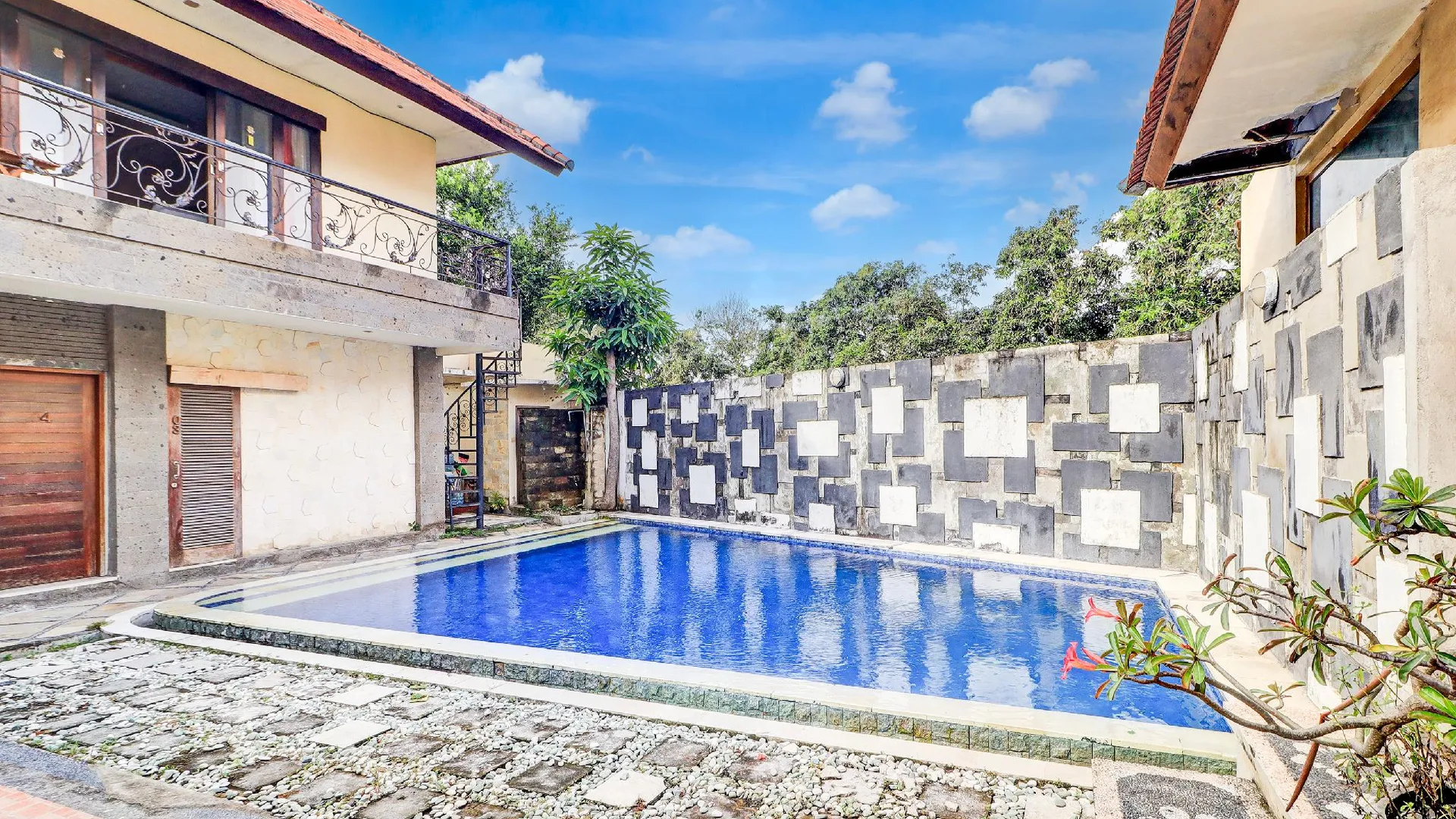 발리 컬렉션 오 푸트리 인 홈스테이 4성급 호텔 전망