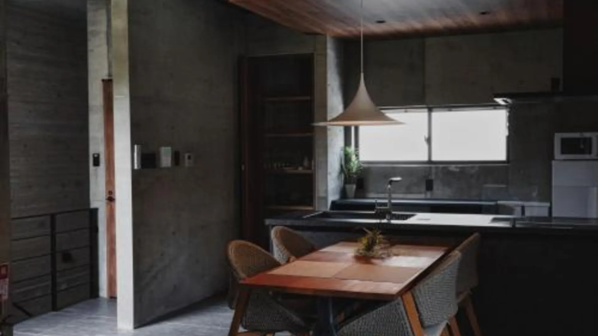 오키나와 본섬 RYUKYU BREEZE 1棟貸し 天然ビーチまで徒歩30秒 プライベートプール付きVilla 北部 4성급 게스트하우스 수영장