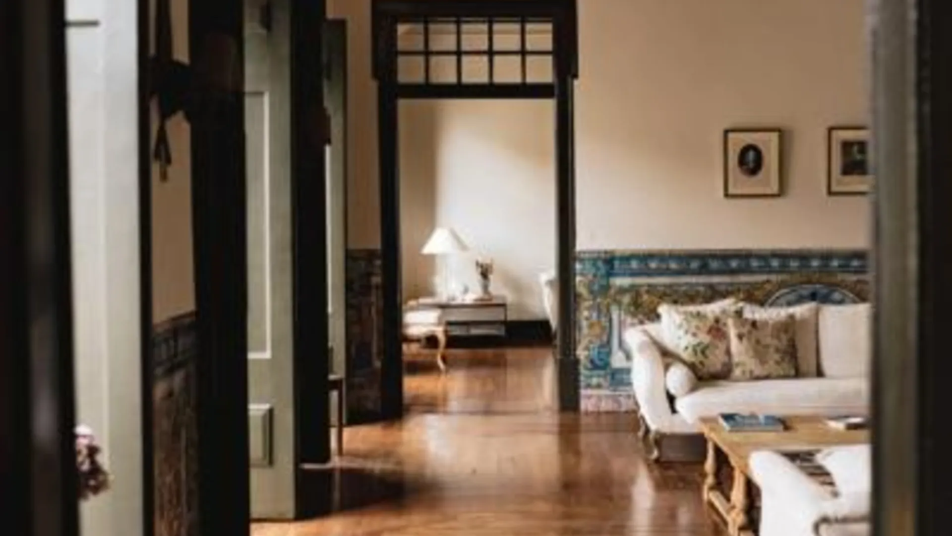 리스본 팔라시오 라말리트 4성급 호텔 로비