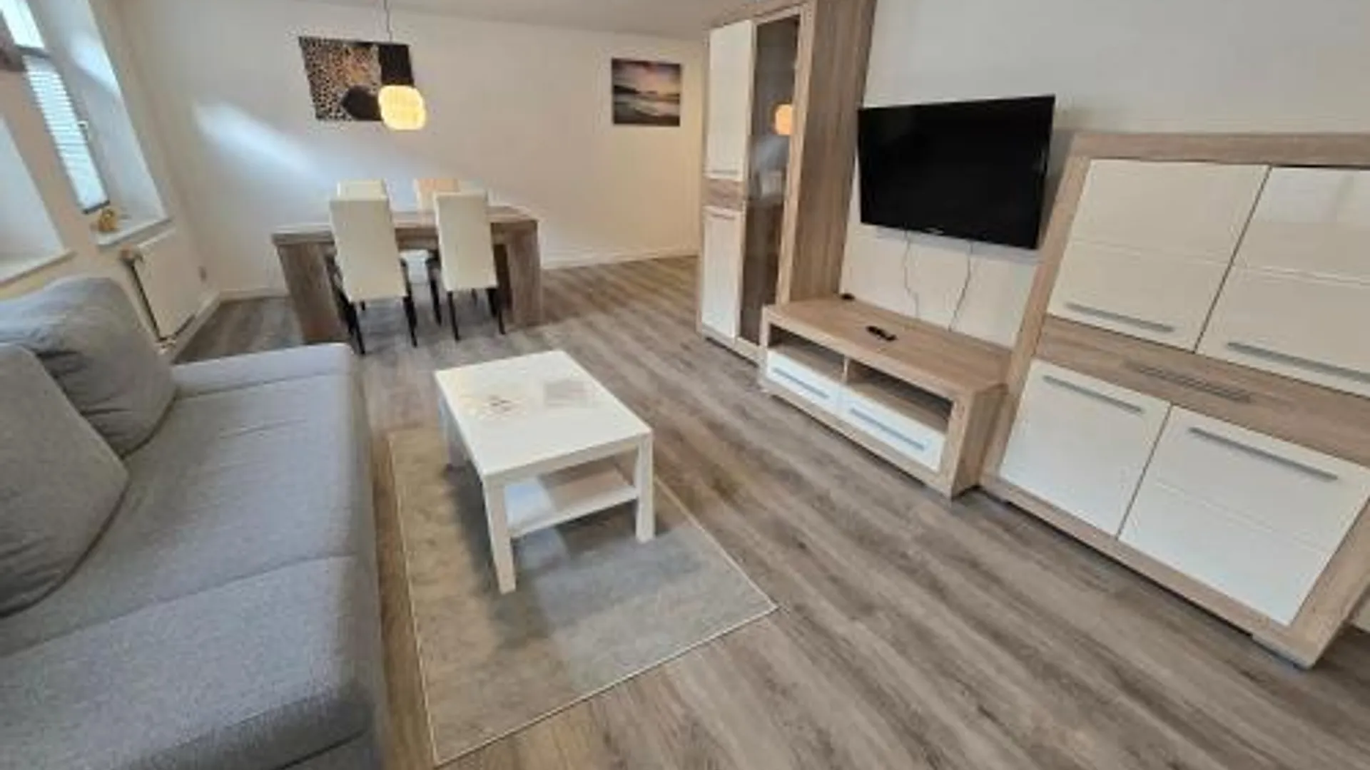 지타우 FERIENWOHNUNG 70m2 APARTMENT in ZITTAUER STADTZENTRUM INNENSTADT INNENRING TOP LAGE - WOHNEN AUF ZEI 3성급 싱글룸 객실