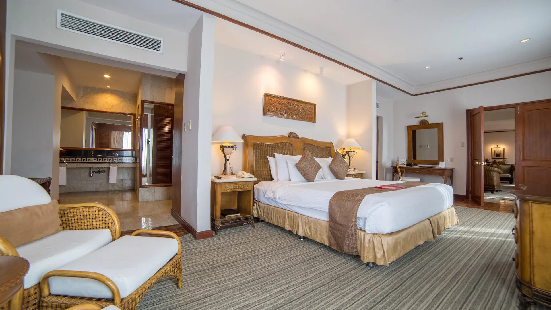 세부 워터프런트 에어포트 호텔 앤 카지노 막탄 4성급 호텔 전망