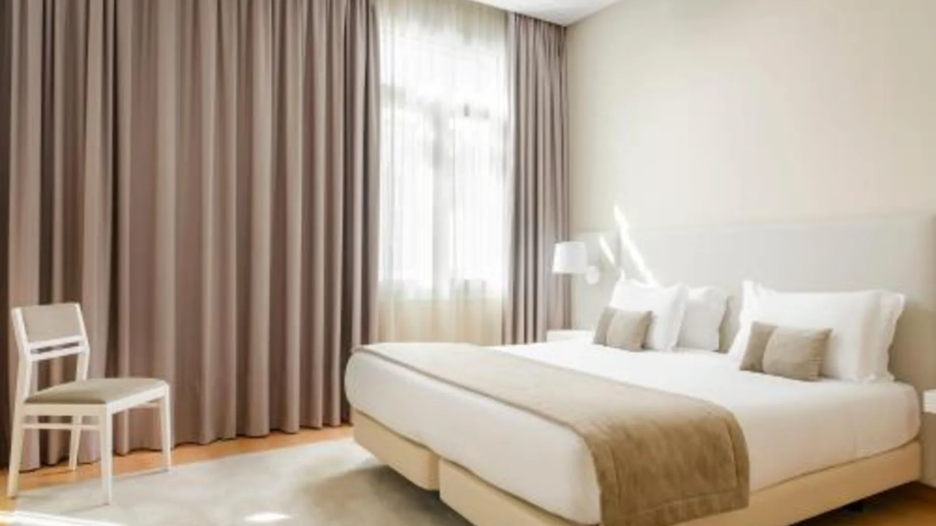 피게이라 다 포즈 EXE Wellington 4성급 호텔 스위트룸